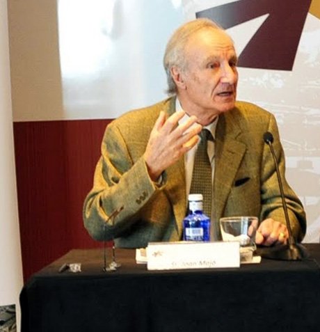 Joan Majó durando la conferencia del Foro Empresarial del Llobregat