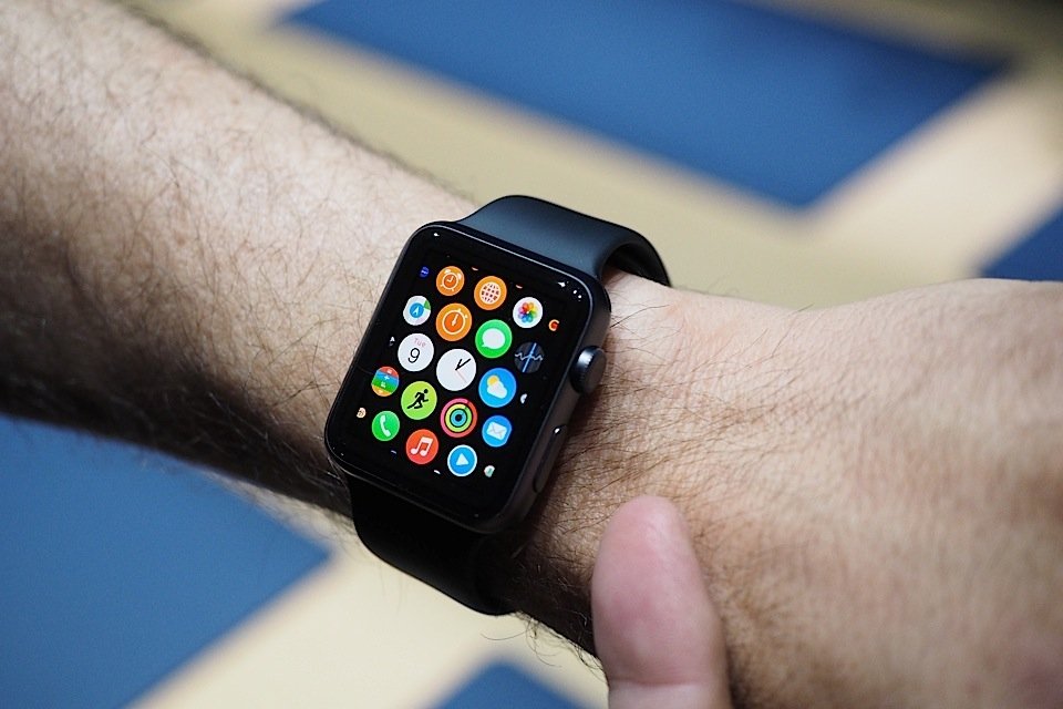 El Apple Watch, disponible este verano, tiene varias apps para gestionar los gastos de cada usuario El Apple Watch, disponible este verano, tiene varias apps para gestionar los gastos de cada usuario