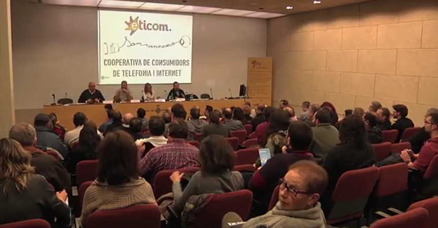 Imatge de la constitució de la cooperativa de consum col·laboratiu Eticom-Som Comunicació Imatge de la constitució de la cooperativa de consum col·laboratiu Eticom-Som Comunicació