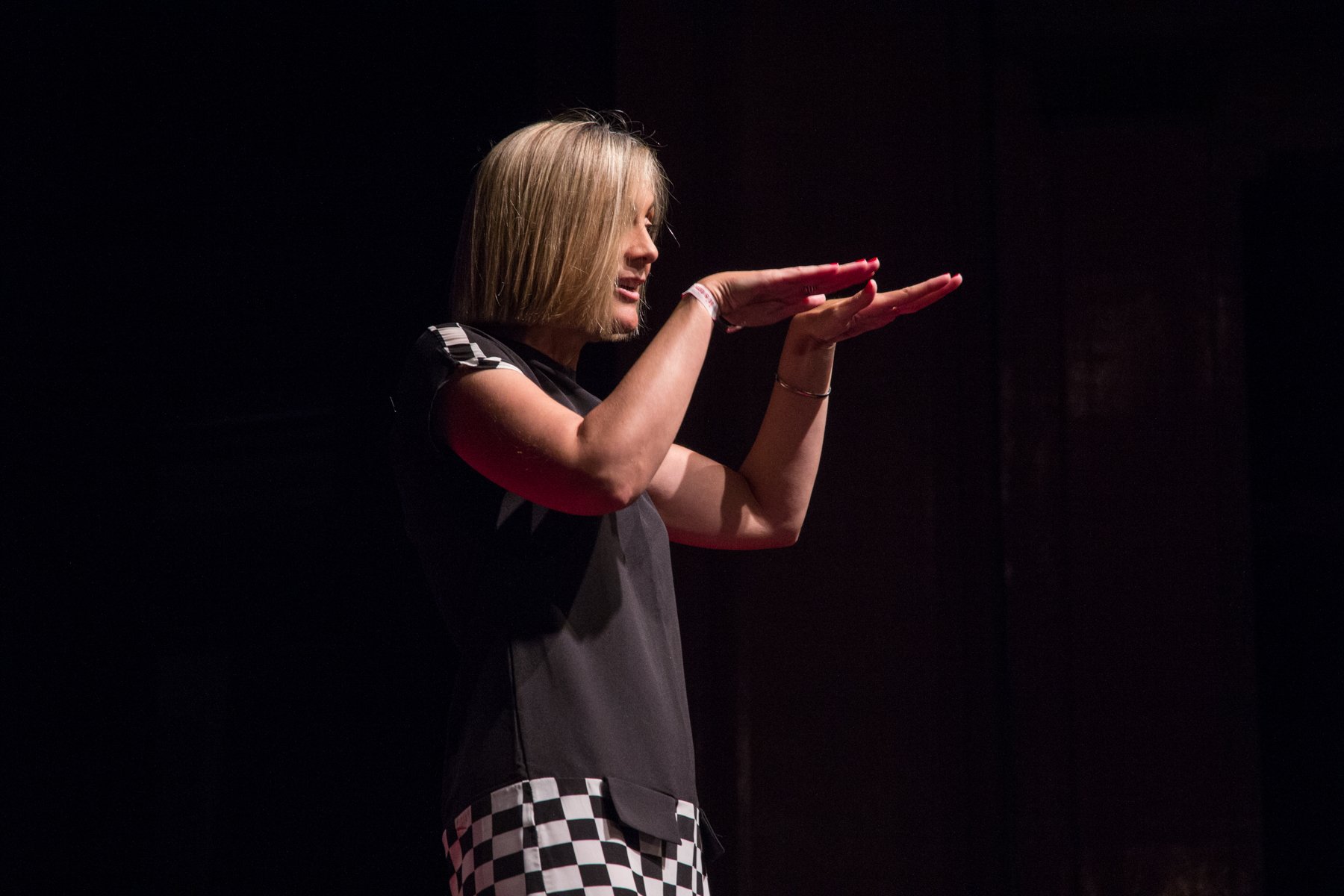 "It's time tono shift balance! (Es la hora de equilibrar la balanza) ha sido el lema del TedxBarcelona Women "It's time tono shift balance! (Es la hora de equilibrar la balanza) ha sido el lema del TedxBarcelona Women
