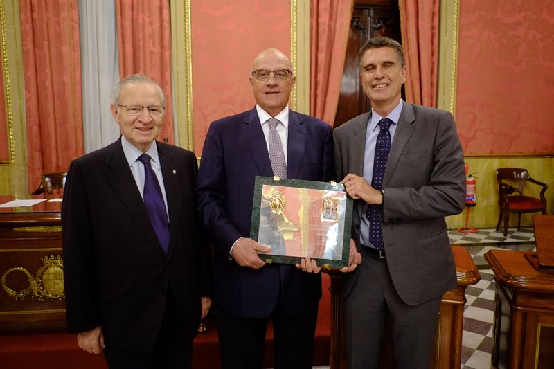 L'entitat bancària és premiada per la seva gestió transparent