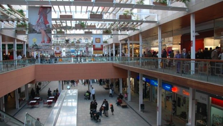 Imatge del centre comercial El Pallol de Reus  