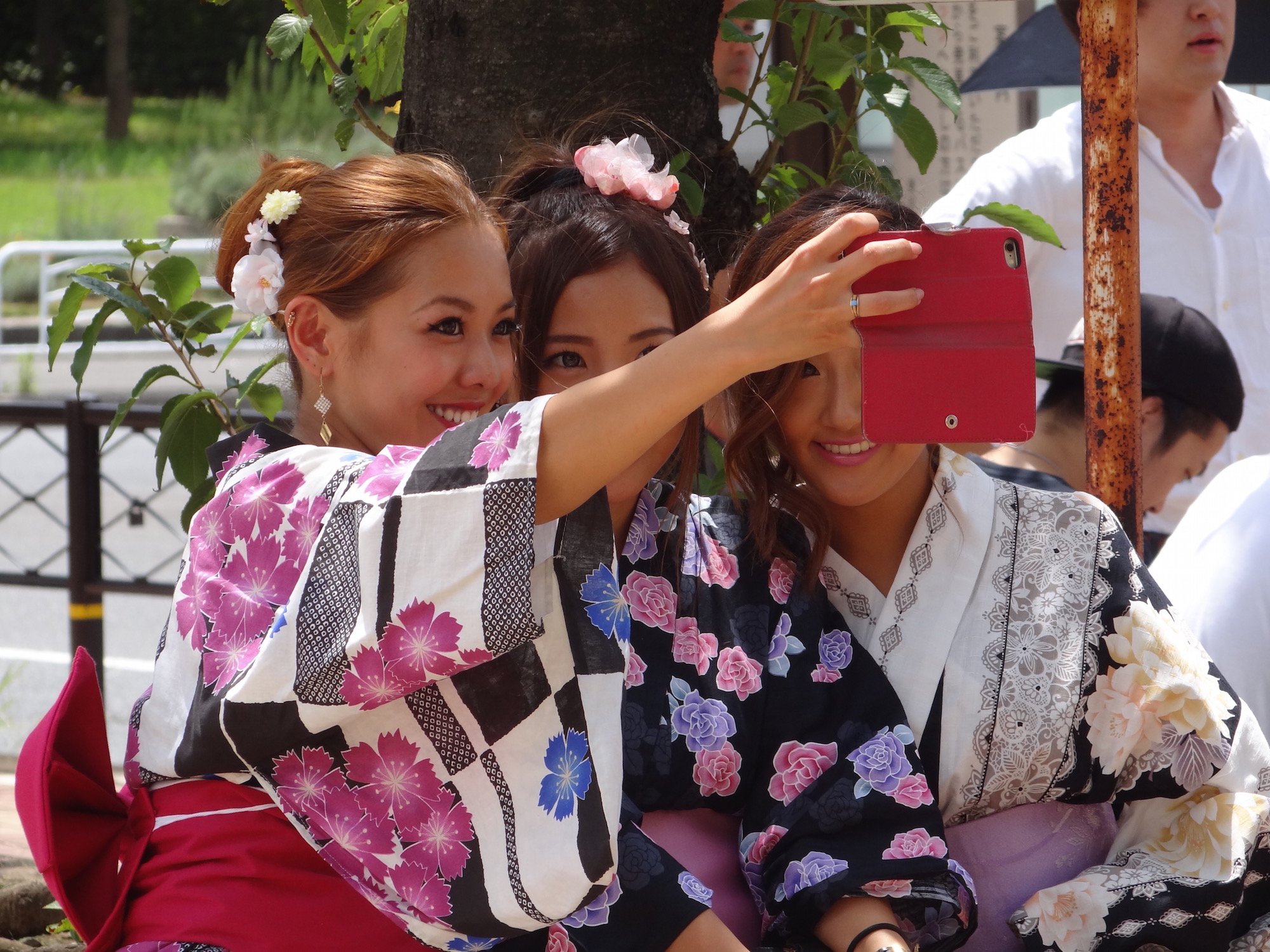 La popularidad del ¡selfie' en el Japón da lugar a la creación de diferentes gadgets La popularidad del ¡selfie' en el Japón da lugar a la creación de diferentes gadgets