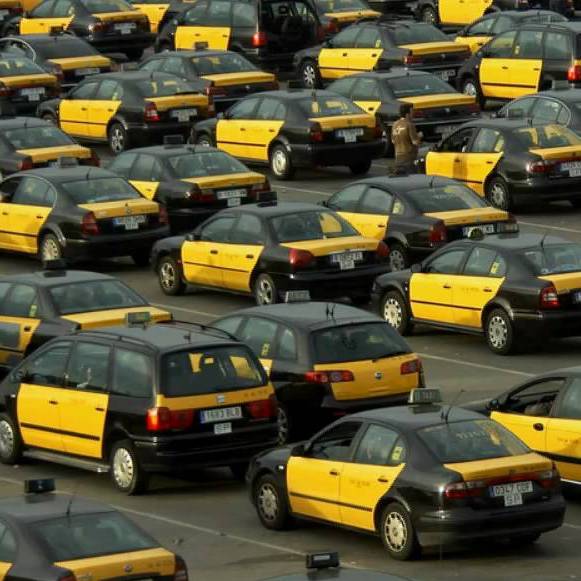 Els taxistes de barcelona s'alien en una app amb l'economia col·laborativa Els taxistes de barcelona s'alien en una app amb l'economia col·laborativa