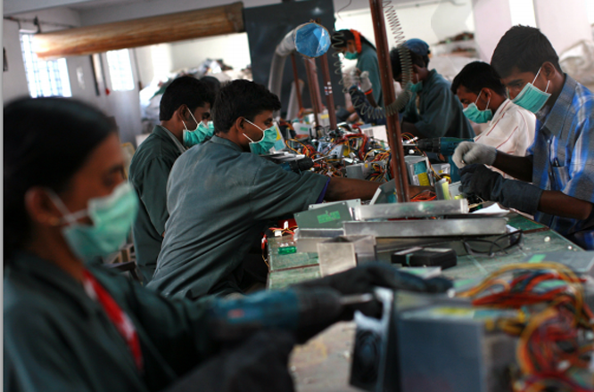 Electronics Watch ha denunciado las malas prácticas en la fabricación de material informático en la China que compran universidades europeas Electronics Watch ha denunciado las malas prácticas en la fabricación de material informático en la China que compran universidades europeas