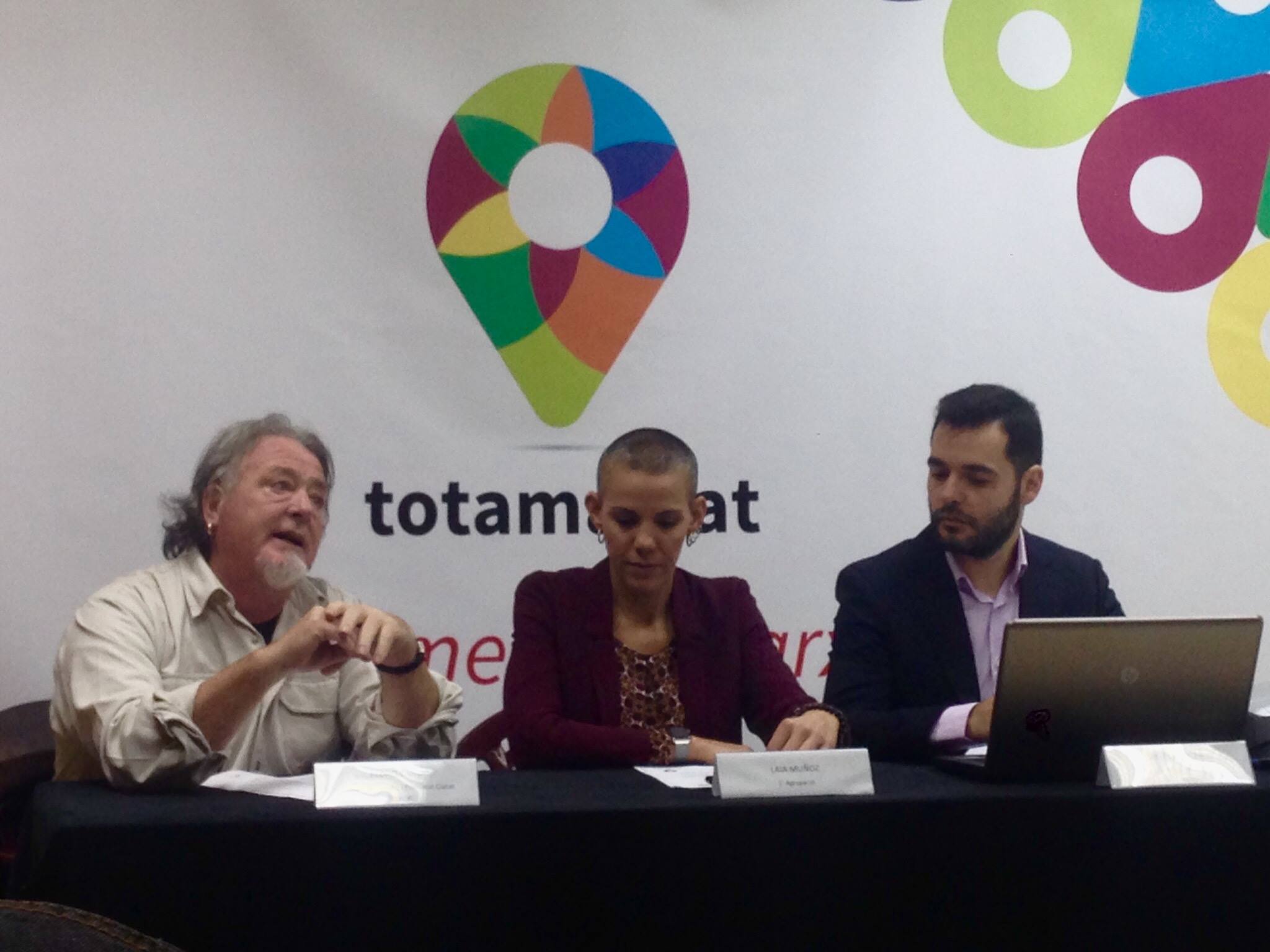 Presentació del nou web de l'ACI Tot A Mà de Santa Coloma de Gramenet Presentació del nou web de l'ACI Tot A Mà de Santa Coloma de Gramenet