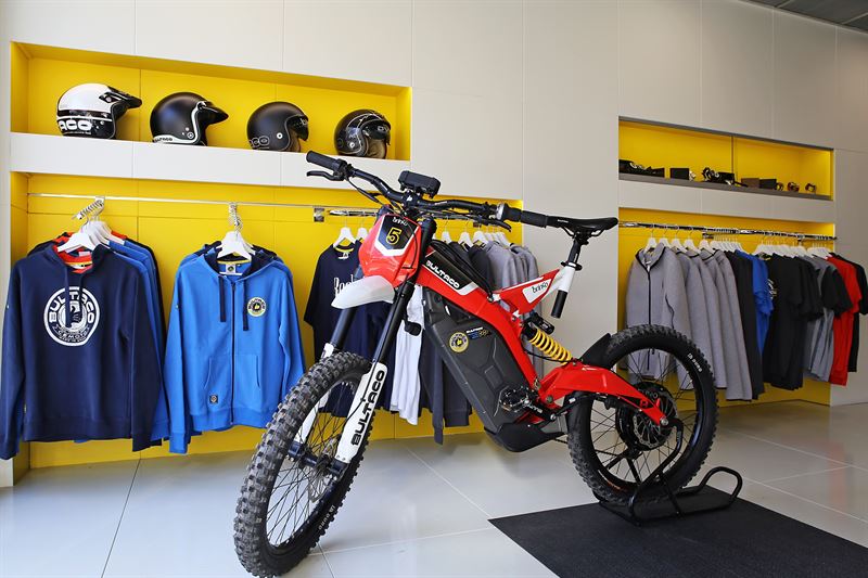 La nova botiga de Bultaco a Barcelona La nova botiga de Bultaco a Barcelona