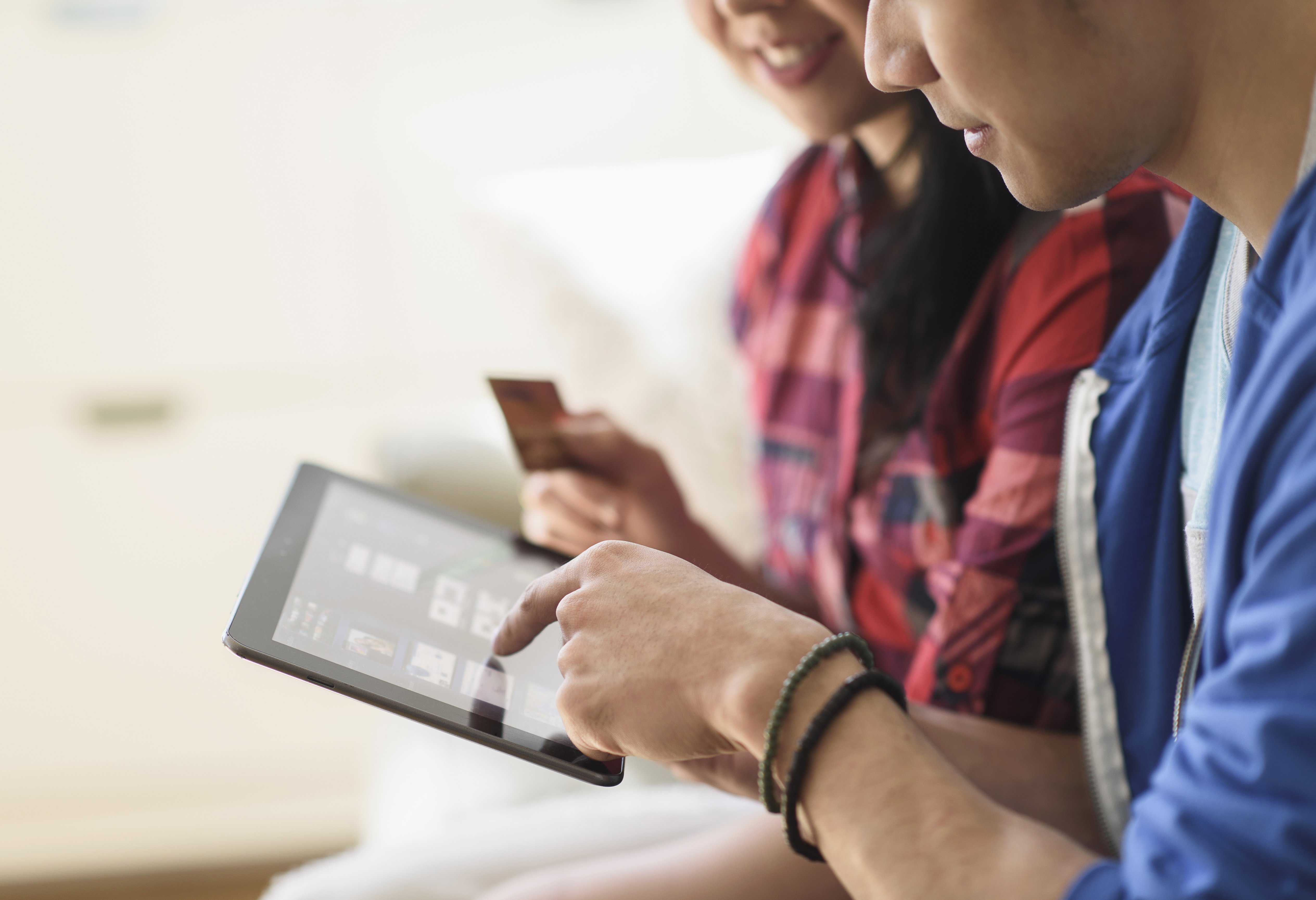 Las compras a través de dispositivos móviles generan nuevos retos a las marcas Las compras a través de dispositivos móviles generan nuevos retos a las marcas
