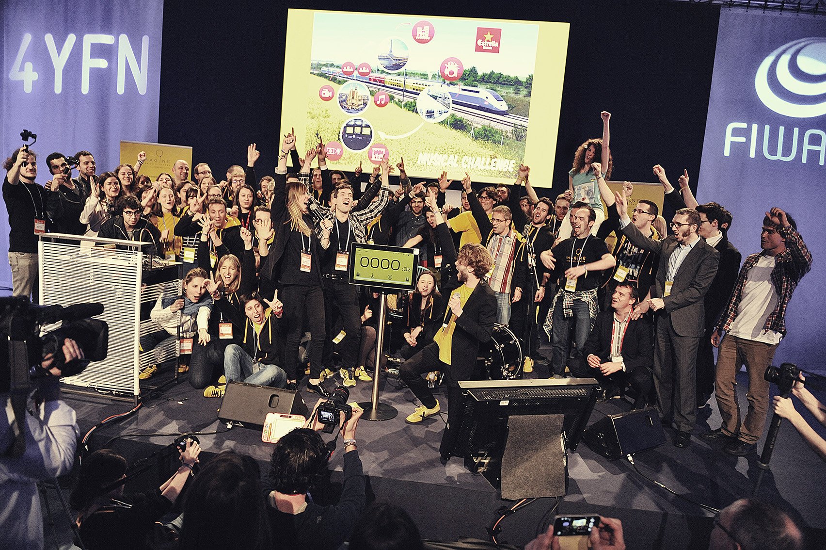 El equipo del programa de emprendeduría Imagino Express 2015 durante el 4YFN El equipo del programa de emprendeduría Imagino Express 2015 durante el 4YFN
