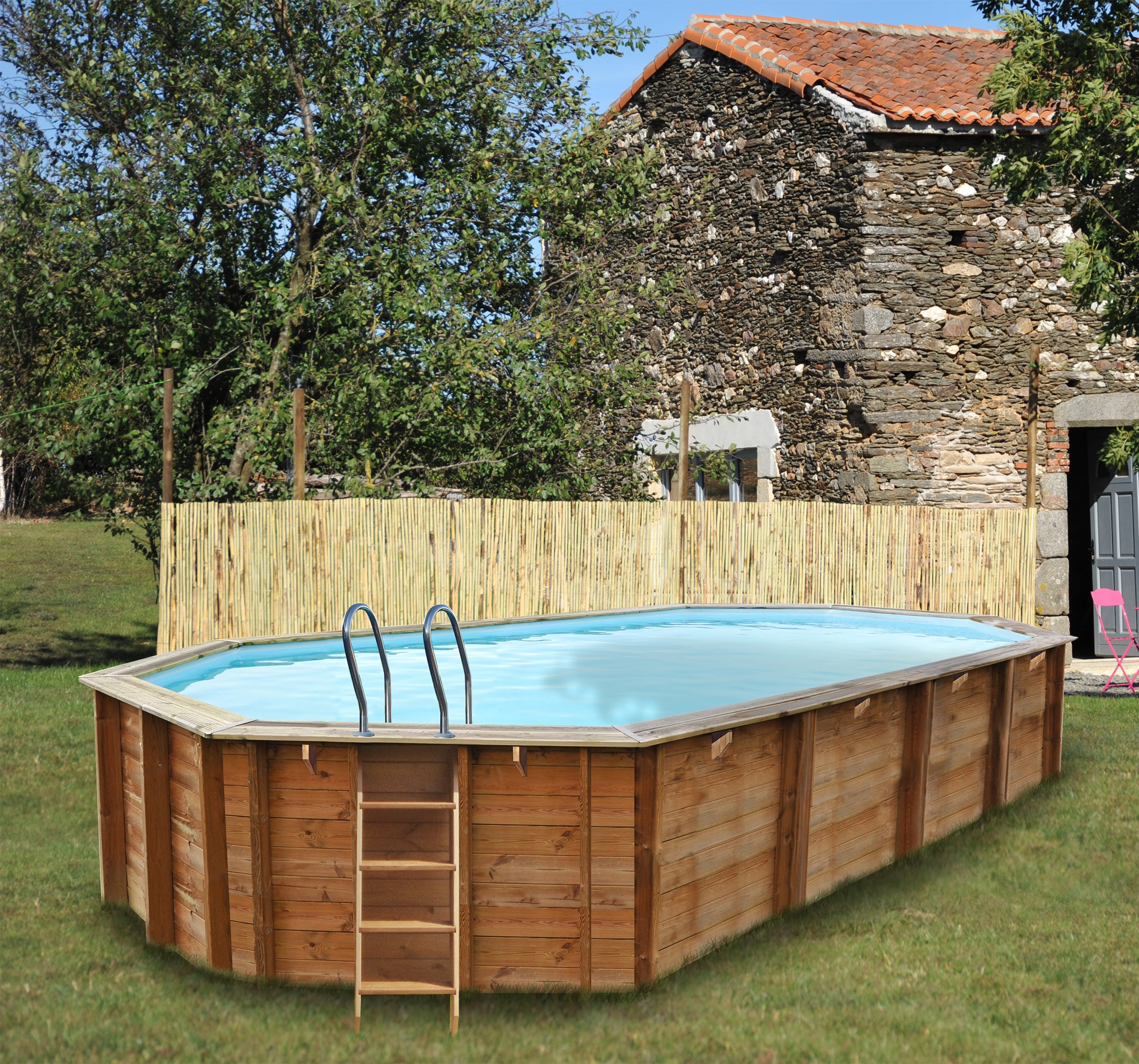 L'empresa francesa EGT Aqua es dedica a la fabricació de piscines de fusta L'empresa francesa EGT Aqua es dedica a la fabricació de piscines de fusta